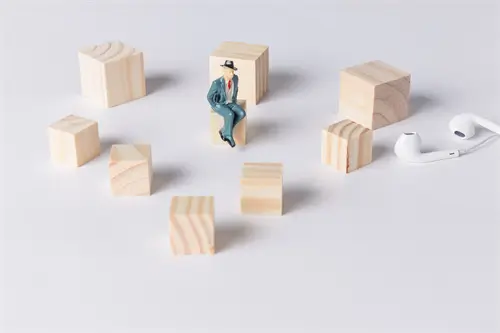 杏鲍菇炒圆葱先炒哪个